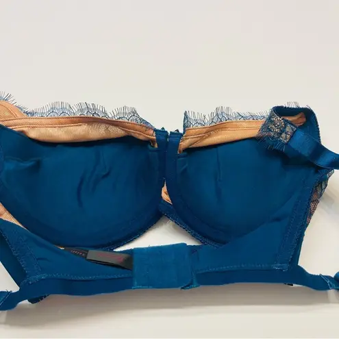 Frederick's of Hollywood Fredrick’s Of Hollywood Voluptuous Bra Padded Push Up 34DD Teal Shine Lace NEW