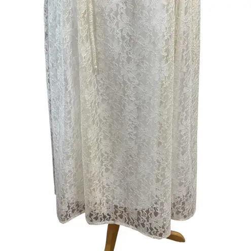 Vintage New Frontier Wedding Dress Dress Size 15 White Lace Made in USA Size M