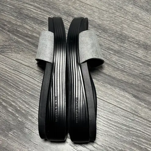 Donald Pliner Women's Fiji One Band Silver Metallic Slide Sandal Size 5M