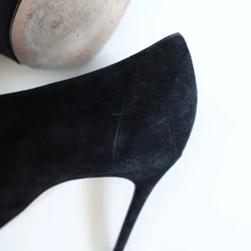 Gianvito Rossi Black Suede Pumps