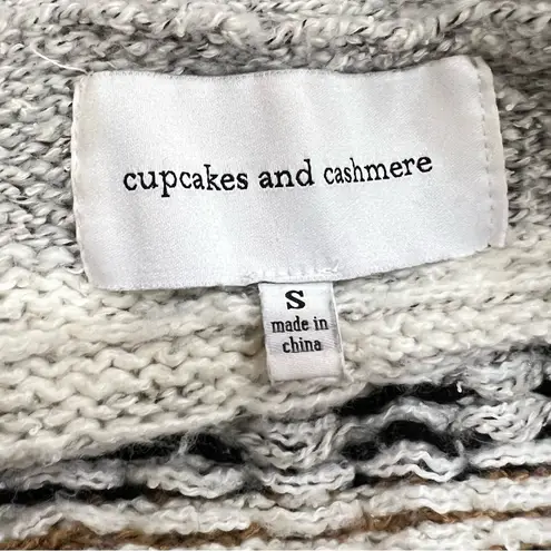 Cupcakes and Cashmere Grey Open Cardigan with Front Pockets Size Small Gray