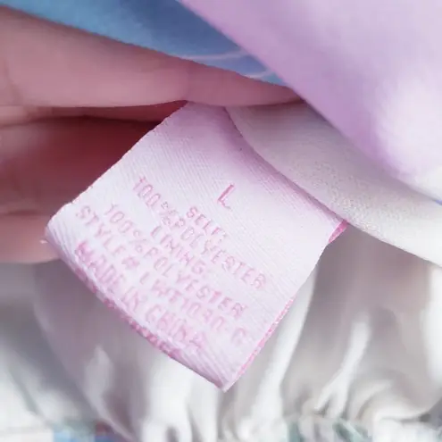 Pink Lily  Multicolor Palm Long Sleeve Crop Top