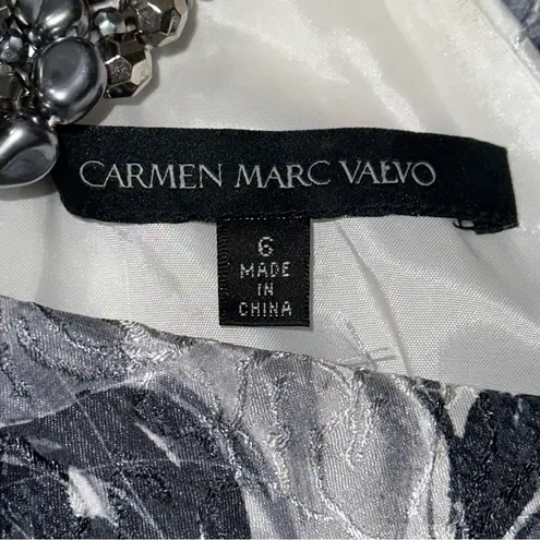 Carmen Marc Valvo Sz 6 White Black Rose Print Beaded Neck Sleeveless Halter Top