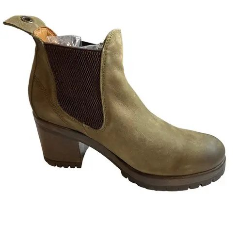 Bueno  Flight Chelsea Boot Green Size 40 / 9.5 New