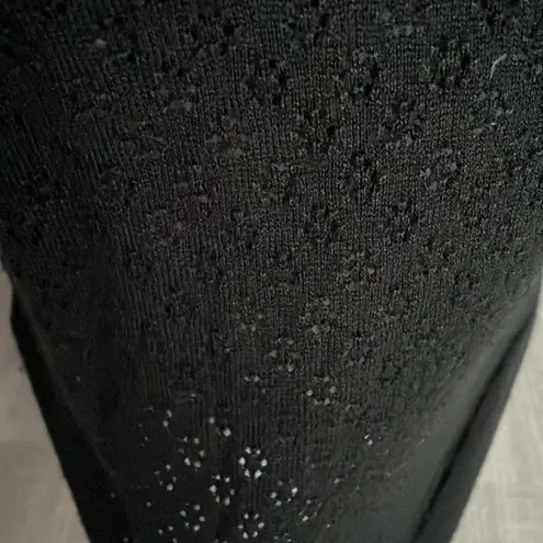 Lord and Taylor Black Knit Short Sleeve Top Size Petite Medium