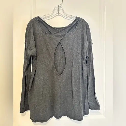 Lululemon  gray long sleeve open back tee size Small