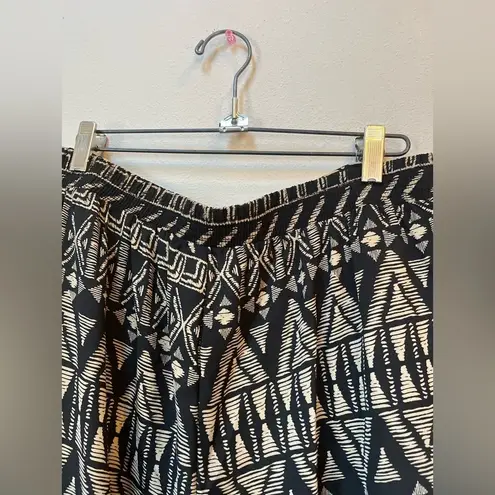 BCX Wide Leg High Rise Printed Pants Black Tan L Pull-On Comfy Stretch