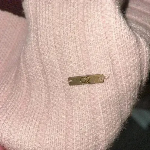 O2 Collection Maroon High Neck Knitted Sweater With Pink Cuffs - Image 3