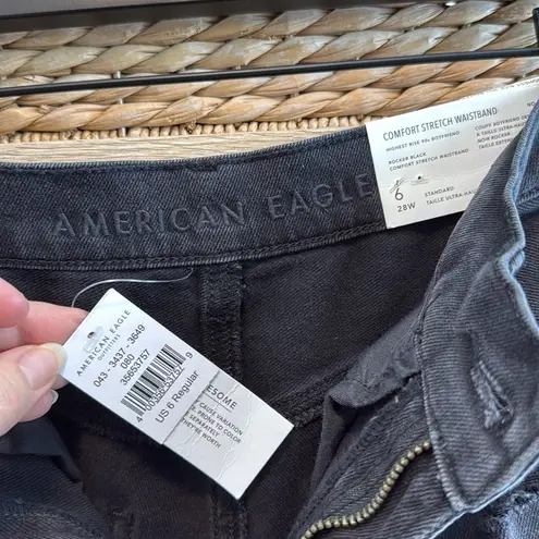 American Eagle NWT  Outfitters Highest Rise 90's Boyfriend Distressed Jeans 28/ 6