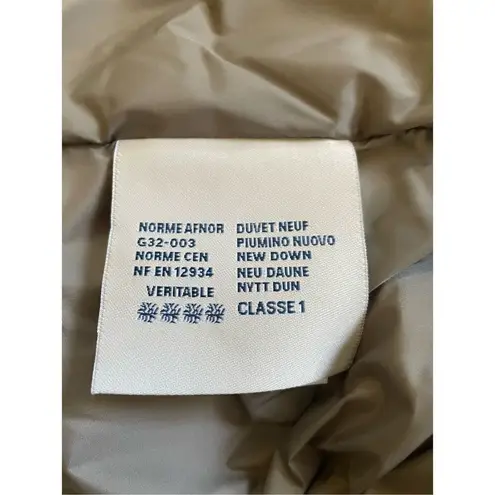 Moncler down grey jacket for women size 02.(M)