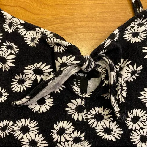 Forever 21  Black & White Floral Tie Front Top