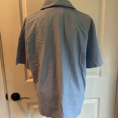 Napa Valley button down, collard embroidered chambray blouse Blue Size M
