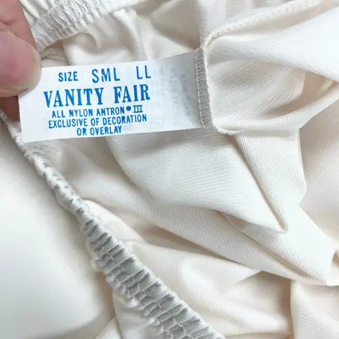 Vanity Fair Womens Half Slip LL White Nylon Antron III Lingerie Classic Modest