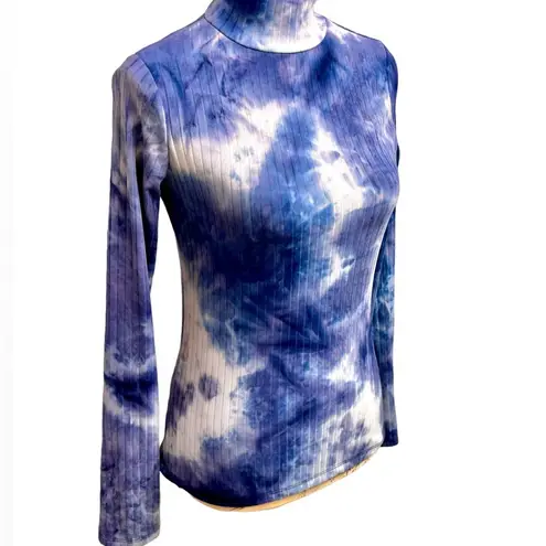 Hot Kiss Tie Dye Long Sleeve Shirt