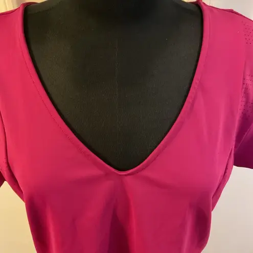 Sincerely Jules 2. Fuchsia Active V-Neck Shirt Short Sleeve Women’s Top Size L