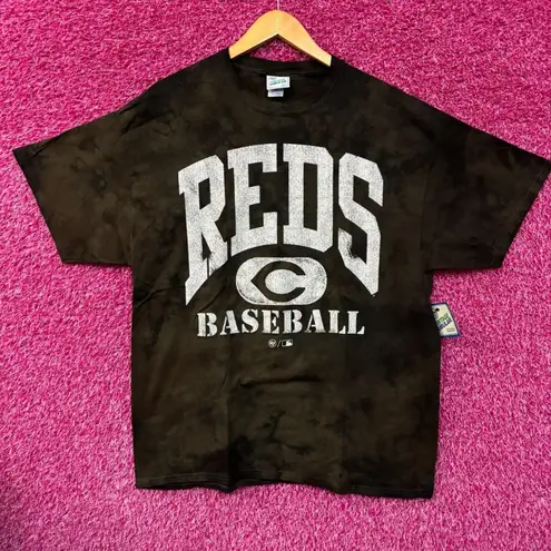 MLB Cincinnati Reds Tie Dye Tshirt new with tags size XL