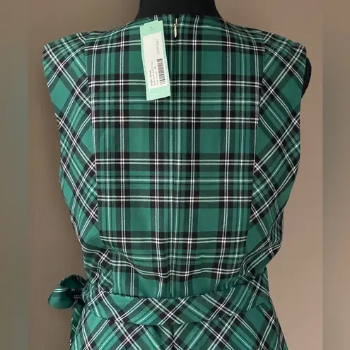 Draper James Sleeveless Bow Waisted Love Circle Dress in Green Plaid.