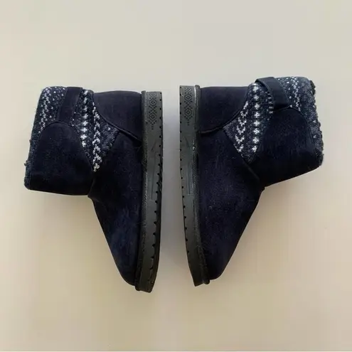 Muklucks Essentials by Muk Luks Melly Navy Blue & Black Winter Ankle Boots Size 9
