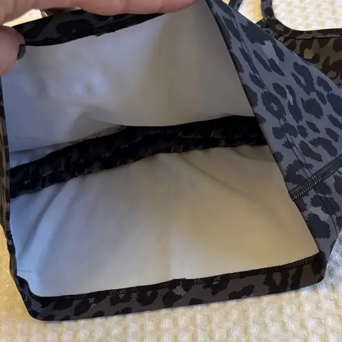 Beyond Yoga NEW! XS Black Gray Leopard Crop Top Sports Bra Convertible Straps