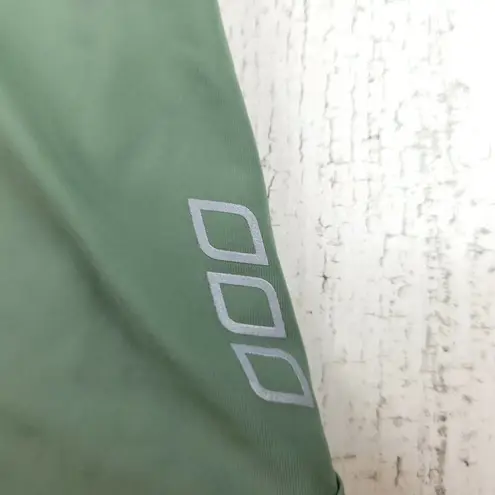 Lorna Jane e Running Yoga Tank Top Olive Green EUC