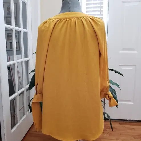 Dress Barn  Mustard Gold Metallic Thread Button Blouse Size XS See Description