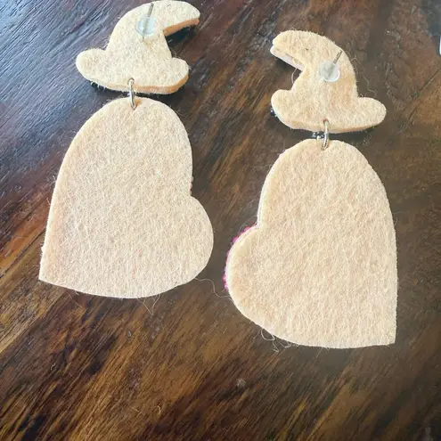 Beaded Halloween Ghost Earrings – Pink Ghost with Witch Hat