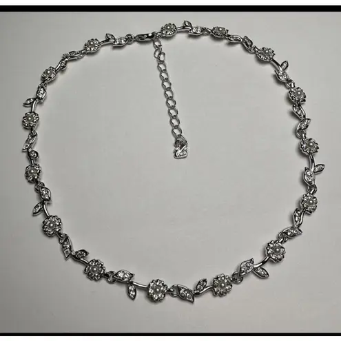 Swavorski Swarovski Crystal (Swan Signed) Crystal & Faux Pearl Flower Silver Tone Necklace