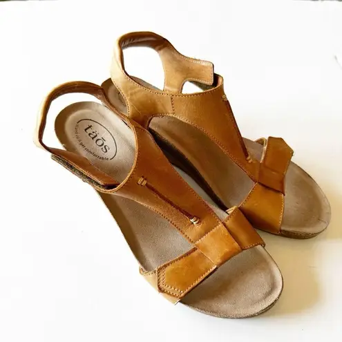 Taos Sheila Women's 10.5 Tan Leather T