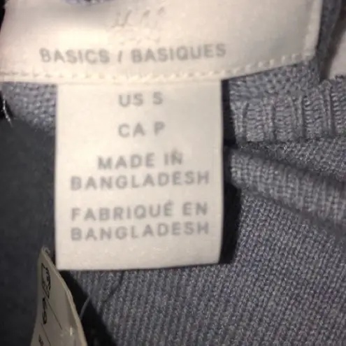 Popular Basics  Women's Gray Crew Neck Sweater