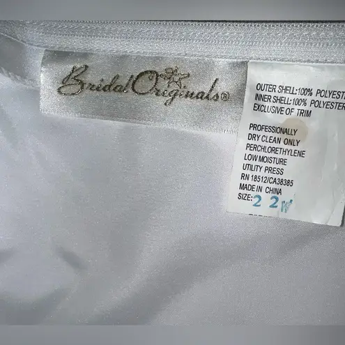 Elegant Vintage 90s Bridal Originals White Chiffon Wedding Gown! Size 22W