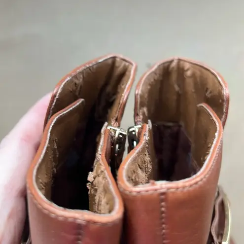 Isaac Mizrahi leather ankle boots