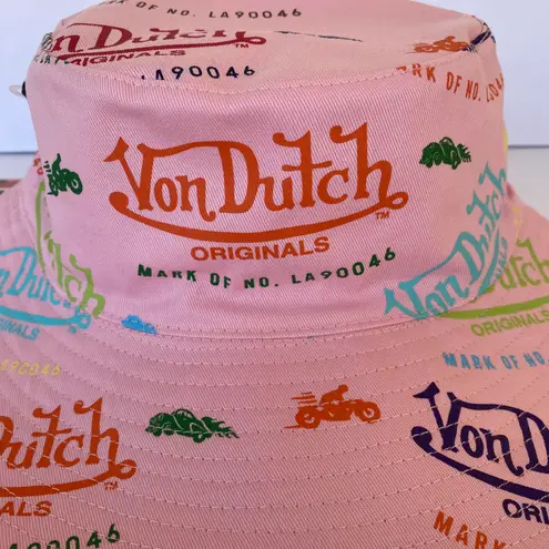 Von Dutch NWT PINK ALL OVER LOGO PRINT BUCKET HAT - ONE SIZE