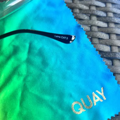 QUAY Big Time Polarized Sunglasses Black Frame Blue Green Lens Women