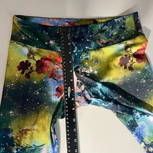 Onzie Leggings Womens Medium Large Charlie Colorful Floral Nature Galaxy Print