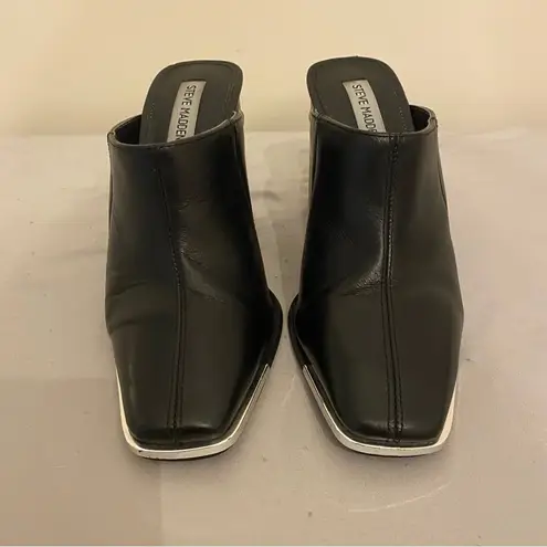 Steve Madden  Black Leather Playa Mules Size 7