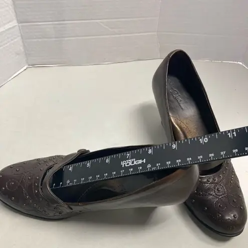 BORN Crown Women’s Block Heels Hand Crafted Brown Leather Studded Strap Size 8 Brown