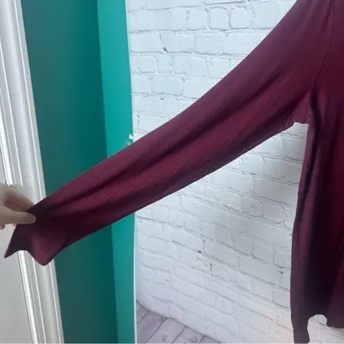 Grace & Lace Boutique NEW maroon v neck swing top romantic size Small Red