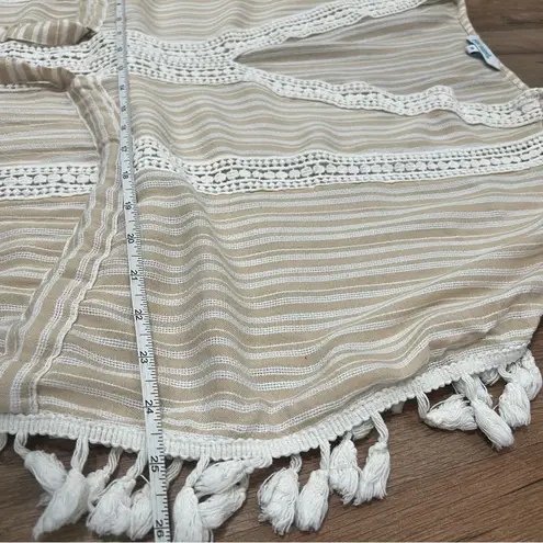 Blue Island Beach Dress Cover White/Tan
Size M
A/4