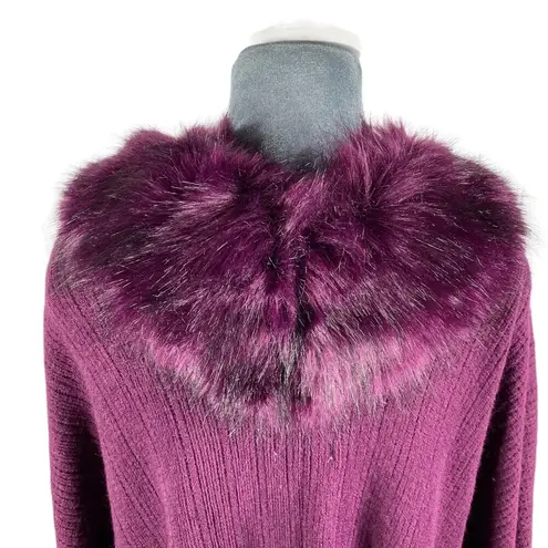 Knit Poncho Cape Shawl Faux Fur Collar Fringe OSFM Plum Purple Mob Wife NEW! Size undefined