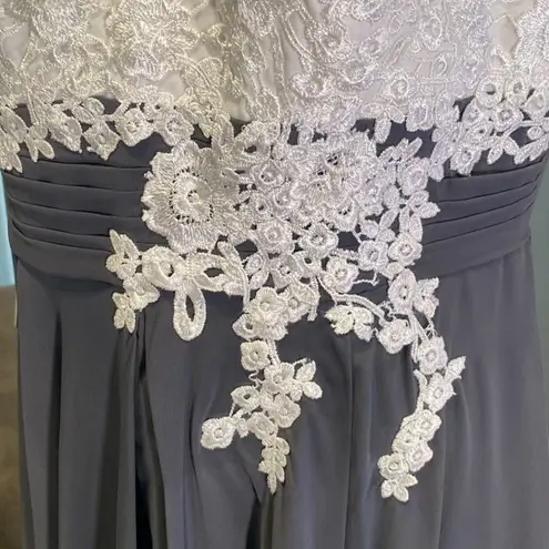 Women’s Ivory Lace Top Chiffon V