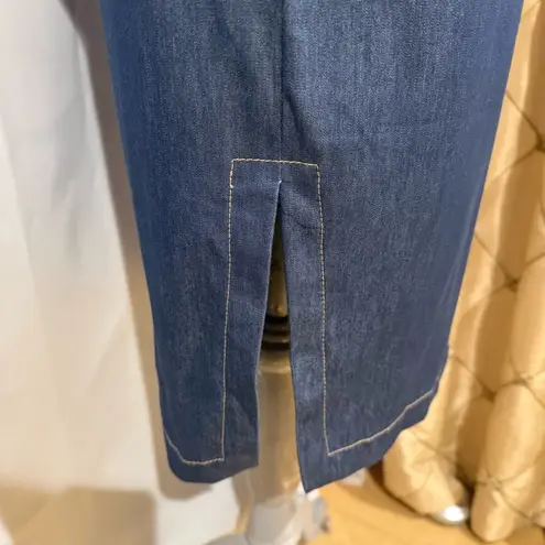 Demin dress with button up front and side slits Blue