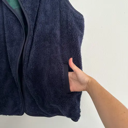 Girlie girl original C.C Exclusive Reversible Fleece & Plaid Vest, Women’s Size Large — Evergreen/Navy