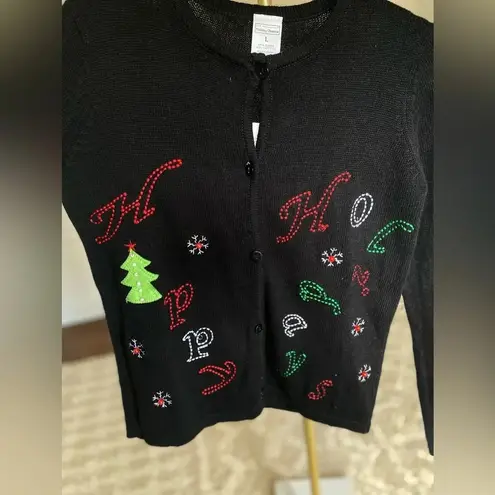 New York Laundry Vintage Christmascore Happy Holidays NY Laundry Embroidered Cardigan Art Teacher
