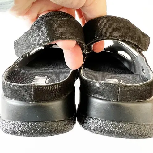 Drew Black Leather Extra Wide Sandals