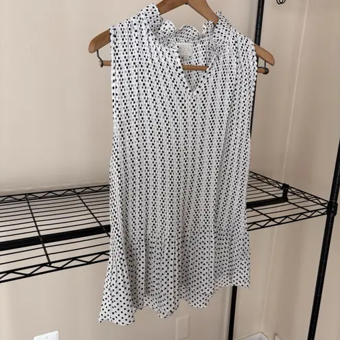 Violet ClaIre Sleeveless Polka Dot Blouse Womens L Pleated White Office Ruffle
