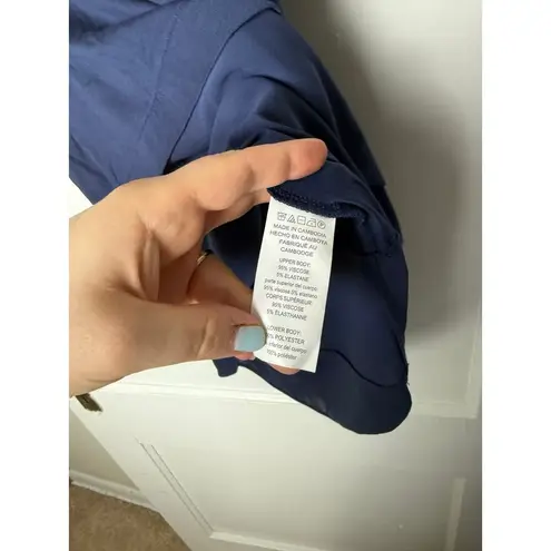 Michael Michael Kors Tank Top Blouse Women's Medium Navy Blue Flowy Mixed Media