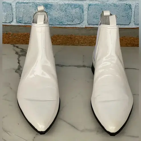 Comme des Garçons bone patent leather Chelsea Boots size 23/7