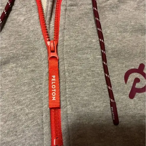 Peloton  Women’s Gray 1/2 Zip TWGF Relaxed Fit Long Sleeve Pullover Hoodie Size M