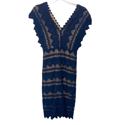 Nightcap Sz 2 Women's Navy & Nude Scalloped Antoinette Sheath Dress