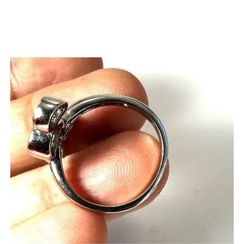 Sterling silver mother of pearl moveable vintage flower ring